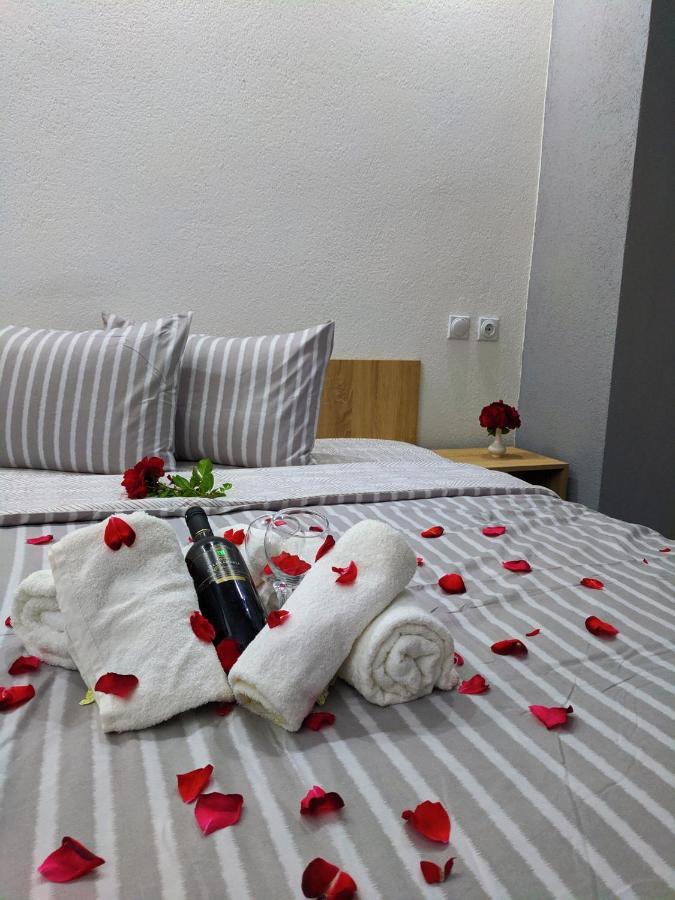Ajkoski Apartments Pestani Kültér fotó