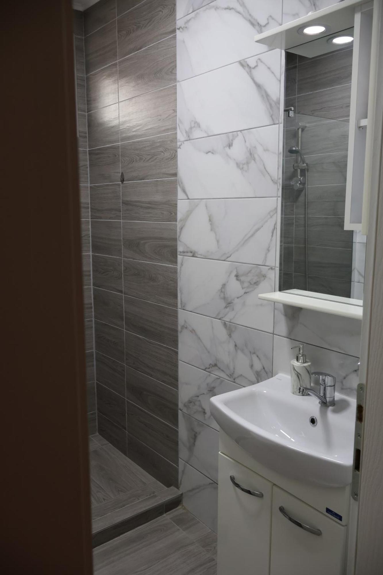 Ajkoski Apartments Pestani Kültér fotó
