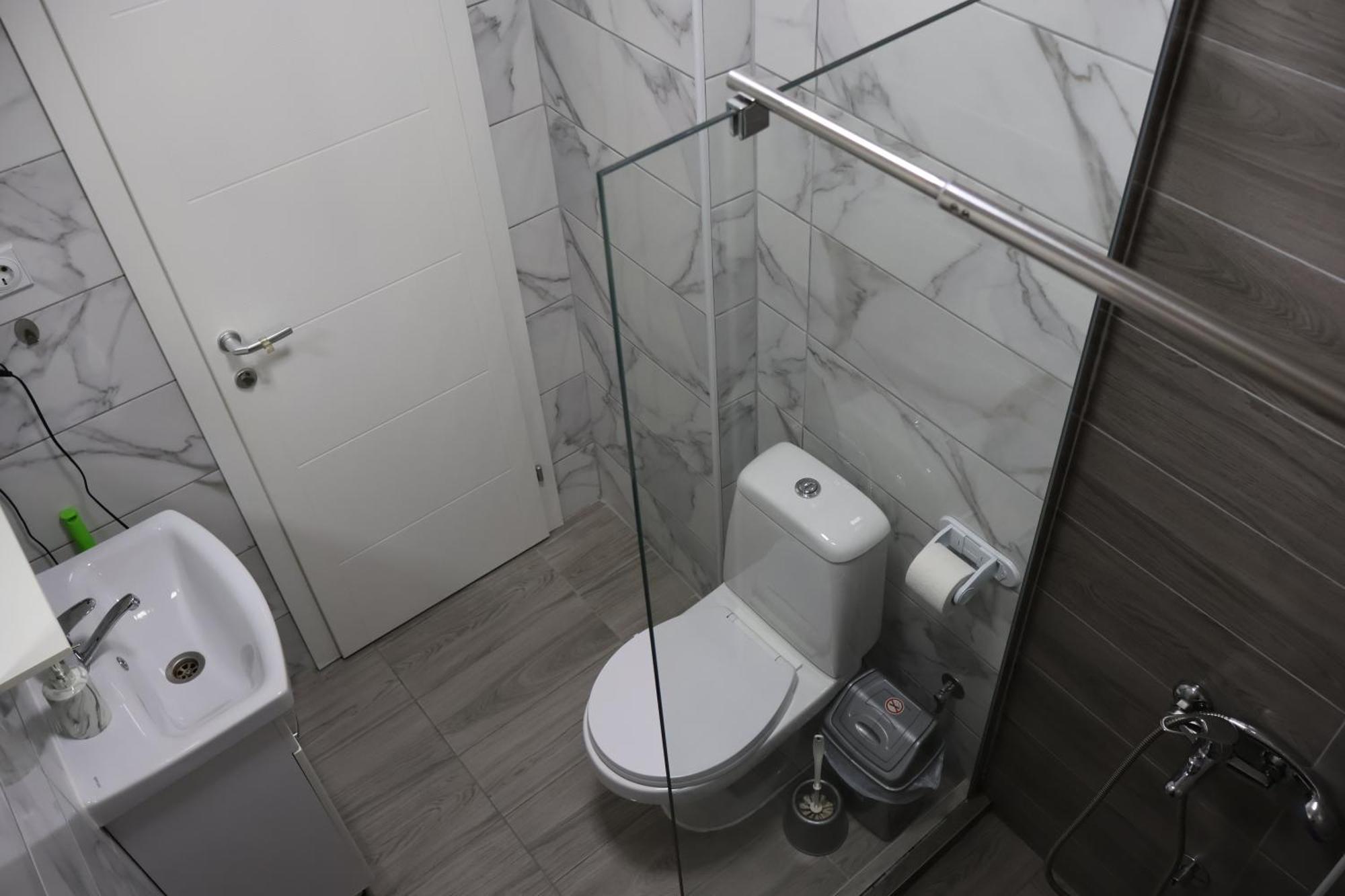 Ajkoski Apartments Pestani Kültér fotó